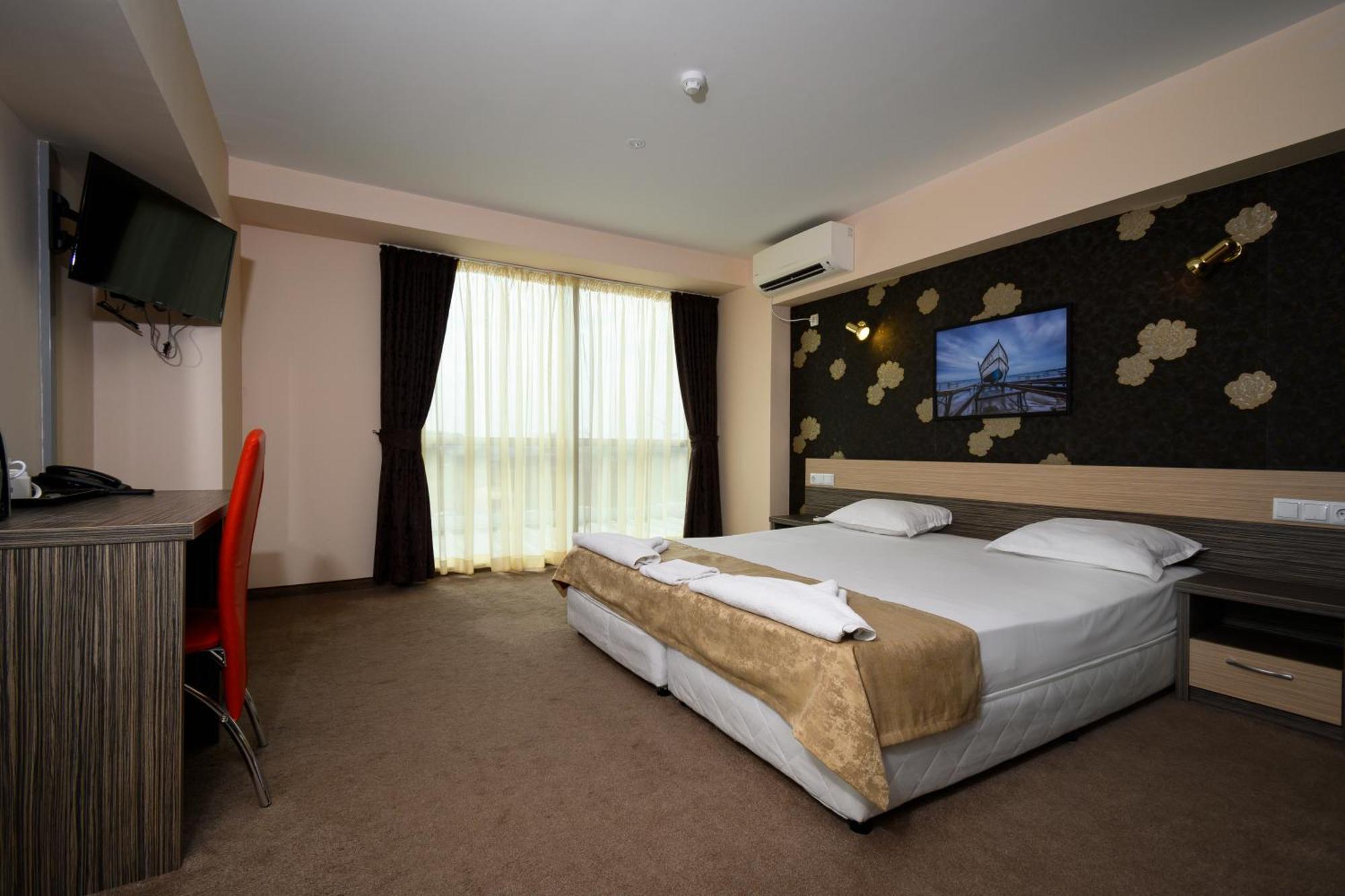 Hotel City Burgas Exterior photo